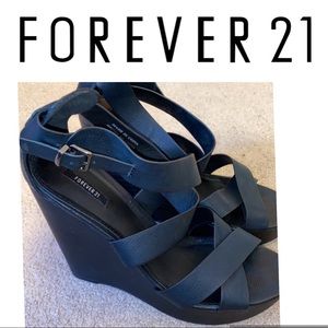 SOLD / Forever 21 black wedges